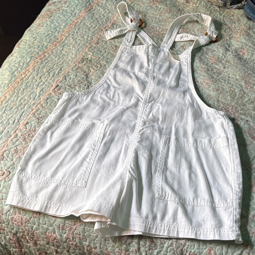 Aerie Classic White Denim